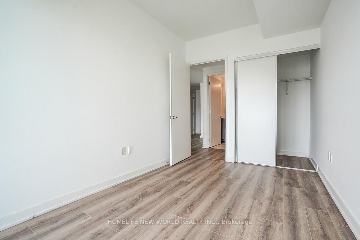 1 Bedroom Condo at 15 Queens, Toronto For sale