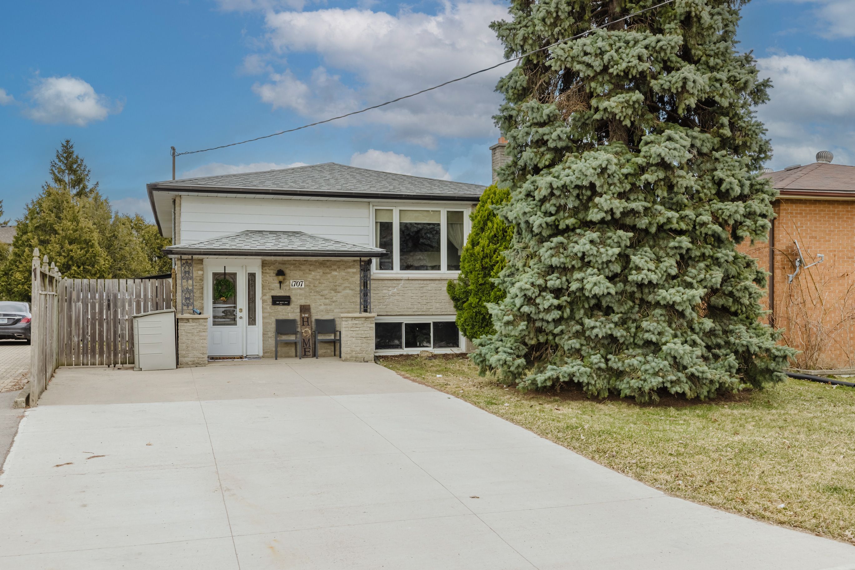 1707 Hansuld Street London Ontario N5V 1Y6