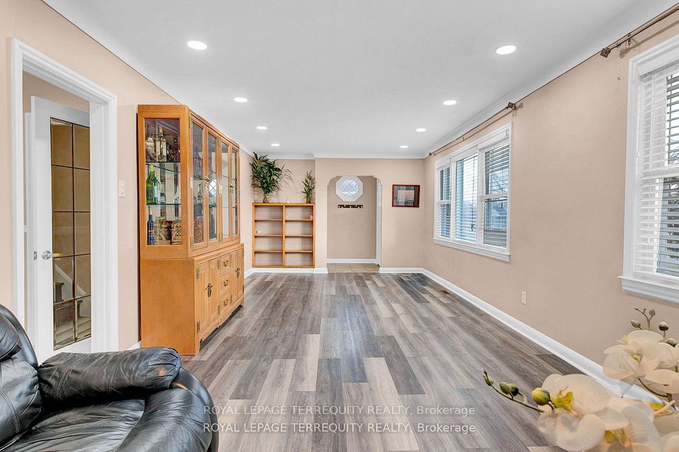 5 Mcmann Drive, Thorold, ON L2V 2V3