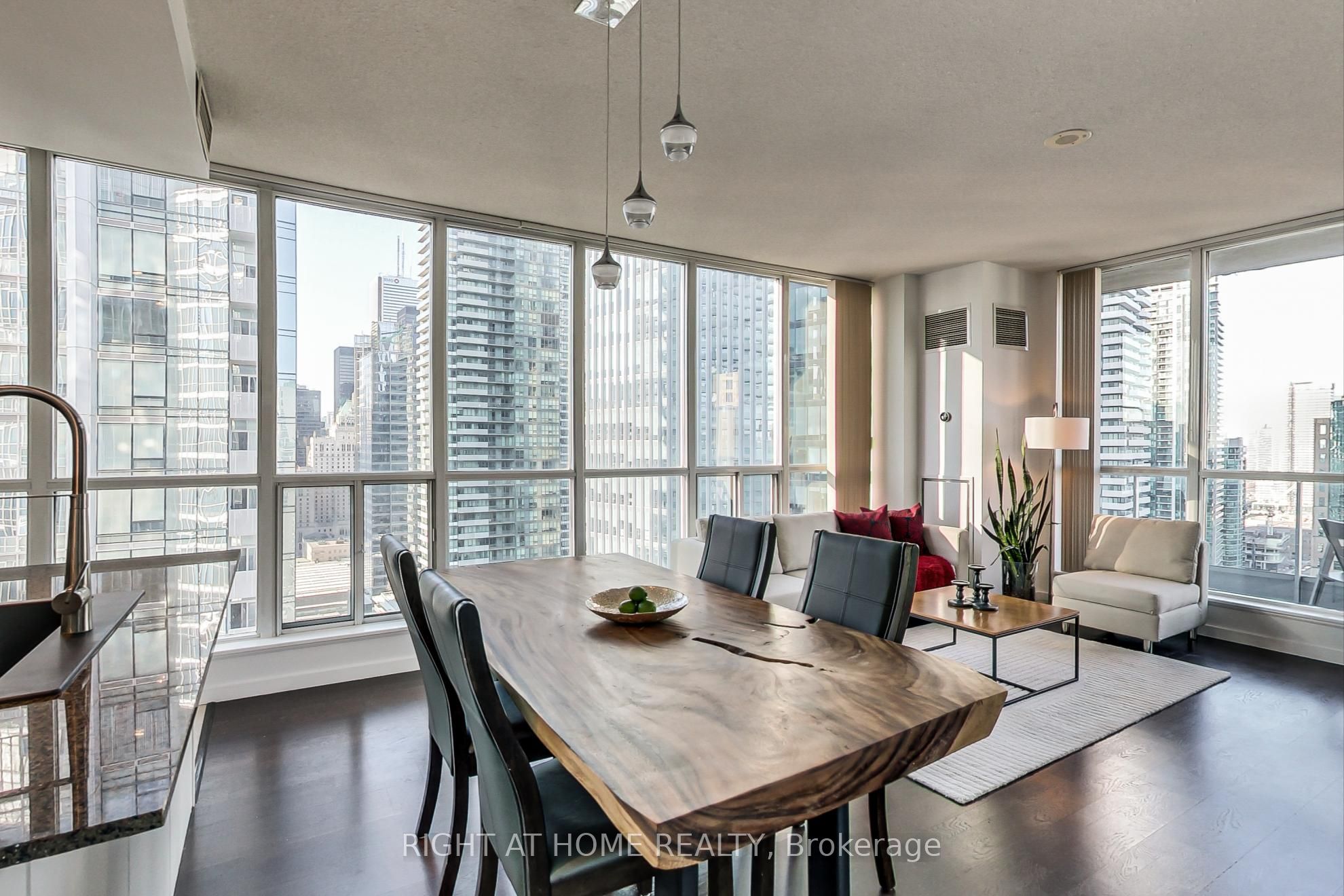8 York Street W, #3102
