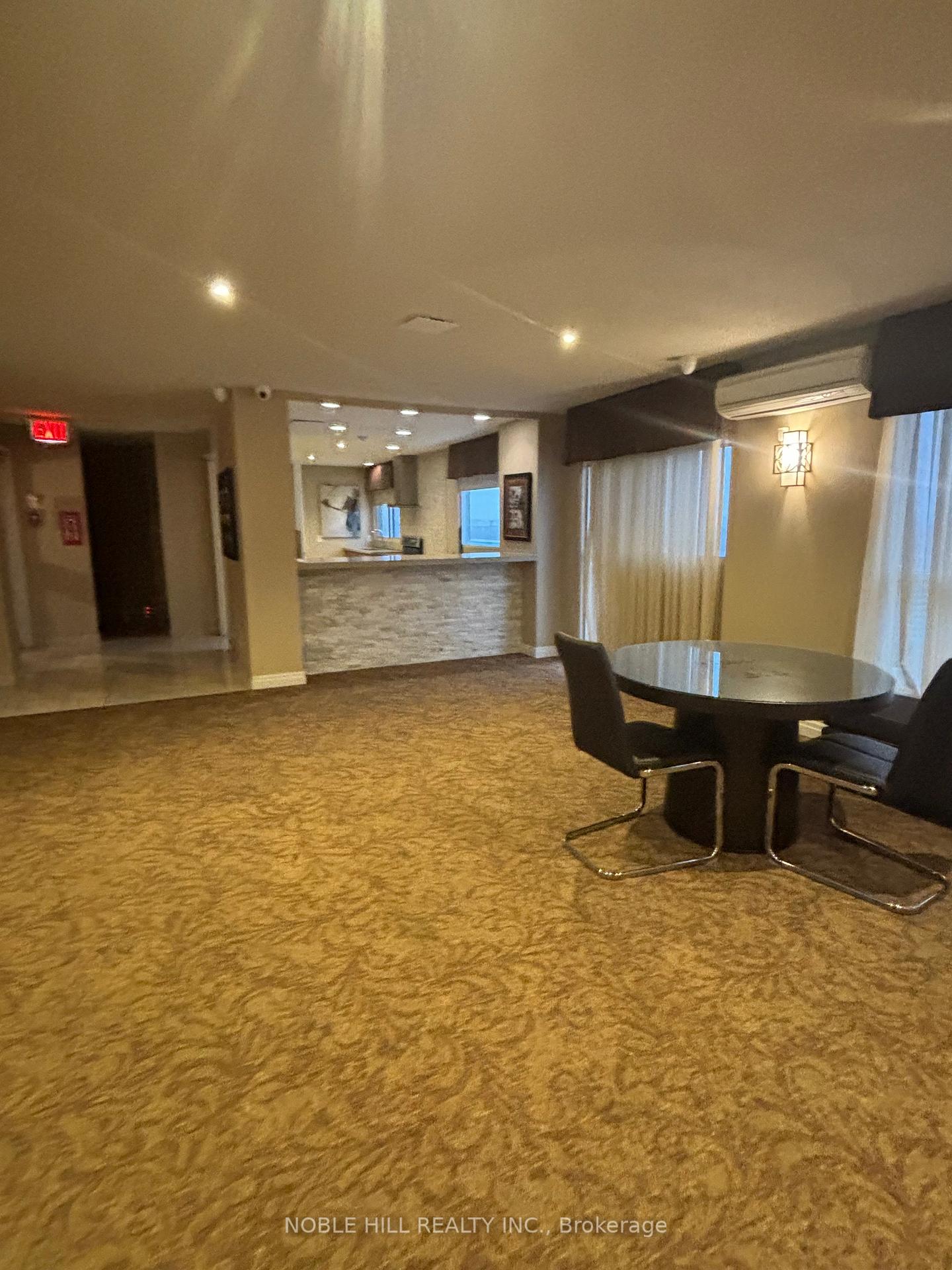2 Bedrooms Condo at 61 markbrook,  Toronto For sale