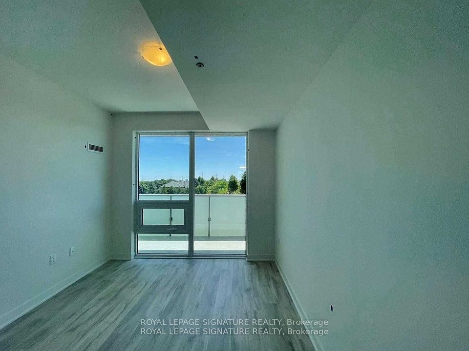 #1403 - 4675 Metcalfe Avenue, Mississauga, ON L5M 0Z8