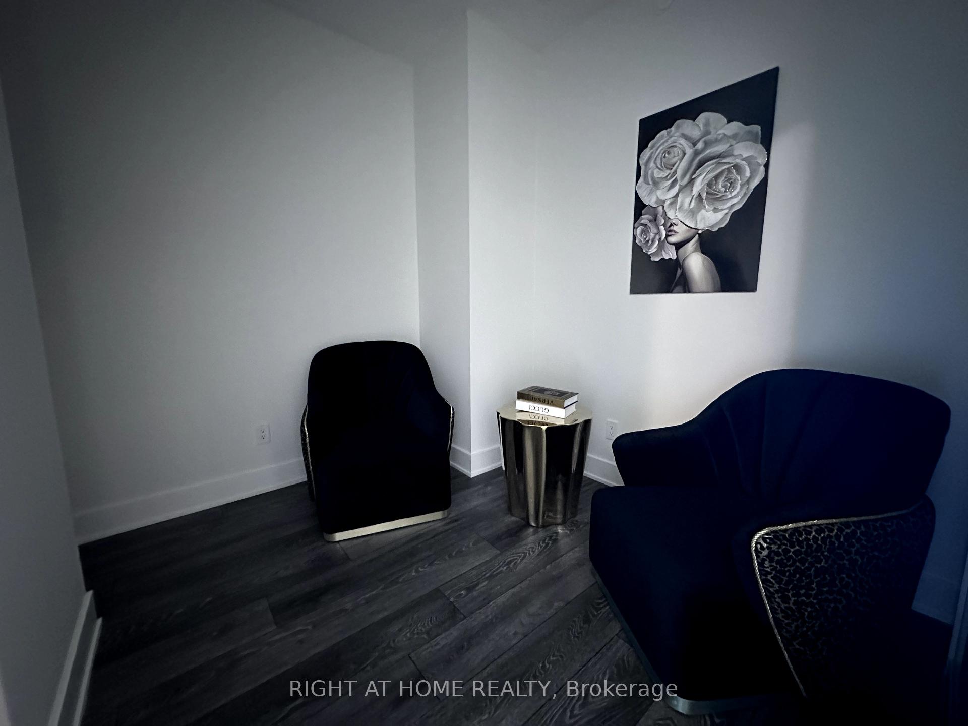 2 Bedrooms Condo at 188 Fairview Mall, Toronto For sale