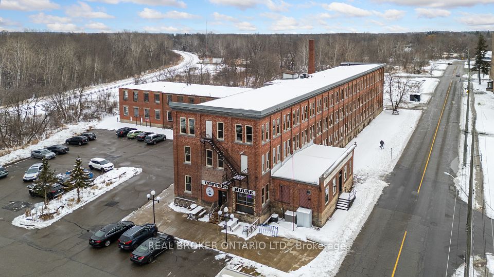 1 Sherbrooke