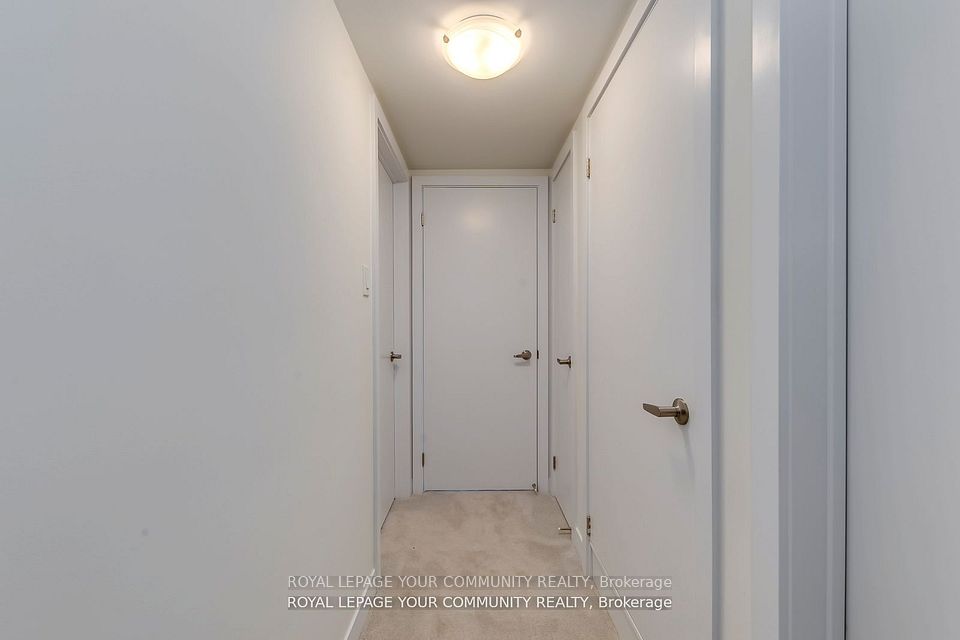 https://trreb-image.ampre.ca/6UJiiPRs23djdL0o3fNVFxPT3AMFg-pRGU2wOidKfnQ/rs:fit:960:960/wm:.5:so:0:50:.4/wmsh:10/wmt:PHNwYW4gZm9yZWdyb3VuZD0nd2hpdGUnIGZvbnQ9JzY4Jz5ST1lBTCBMRVBBR0UgWU9VUiBDT01NVU5JVFkgUkVBTFRZLCBCcm9rZXJhZ2U8L3NwYW4-/L3RycmViL2xpc3RpbmdzLzQxLzA0LzA5LzQ5L3AvMzJhZGY3YTYtNGU2ZC00ZjcwLTg0NjItNWQ2YjZiNjI0NmNiLmpwZw.jpg