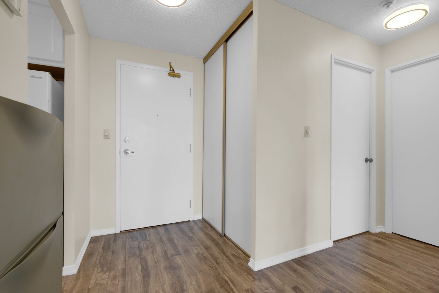 145 Hillcrest Avenue 502