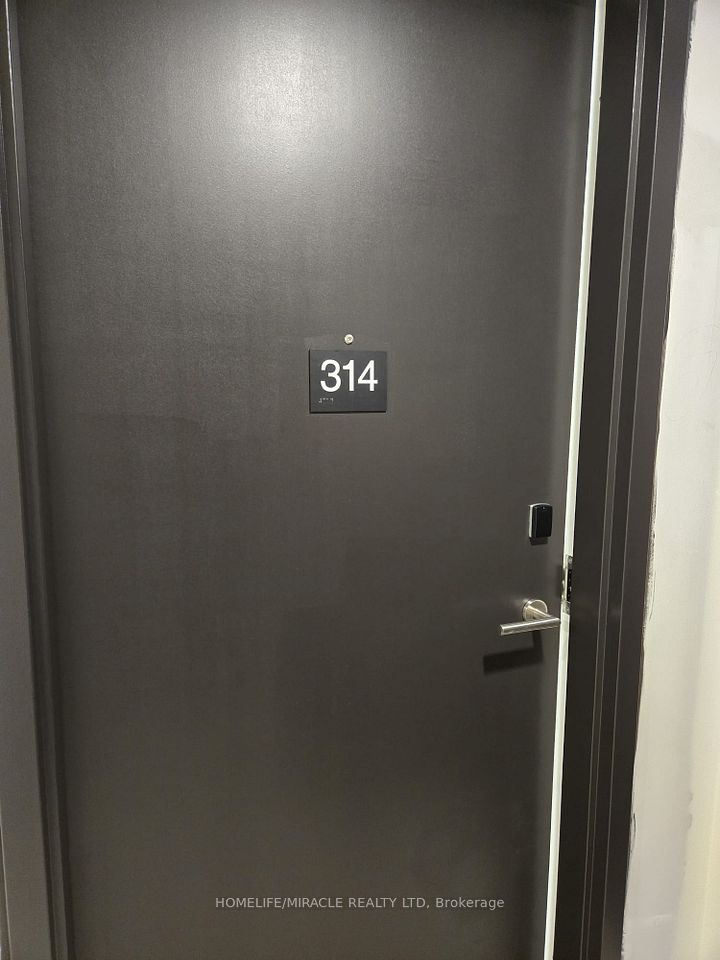 6 Chartwell Road