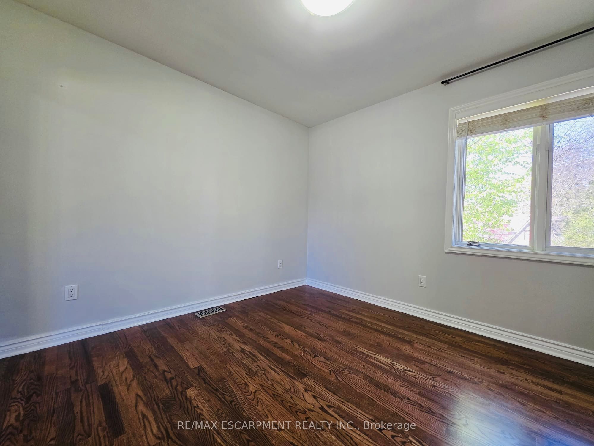 1200 Birchview Drive