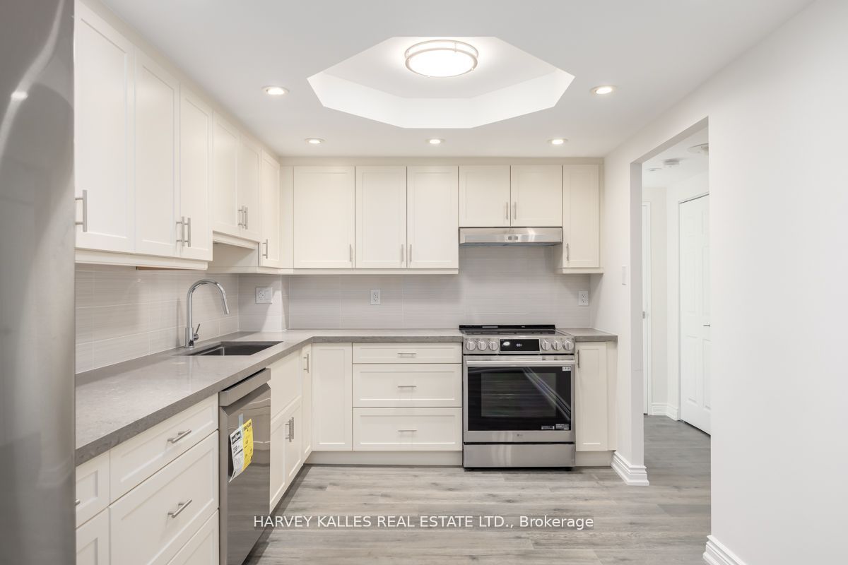 55 Skymark Drive 2903