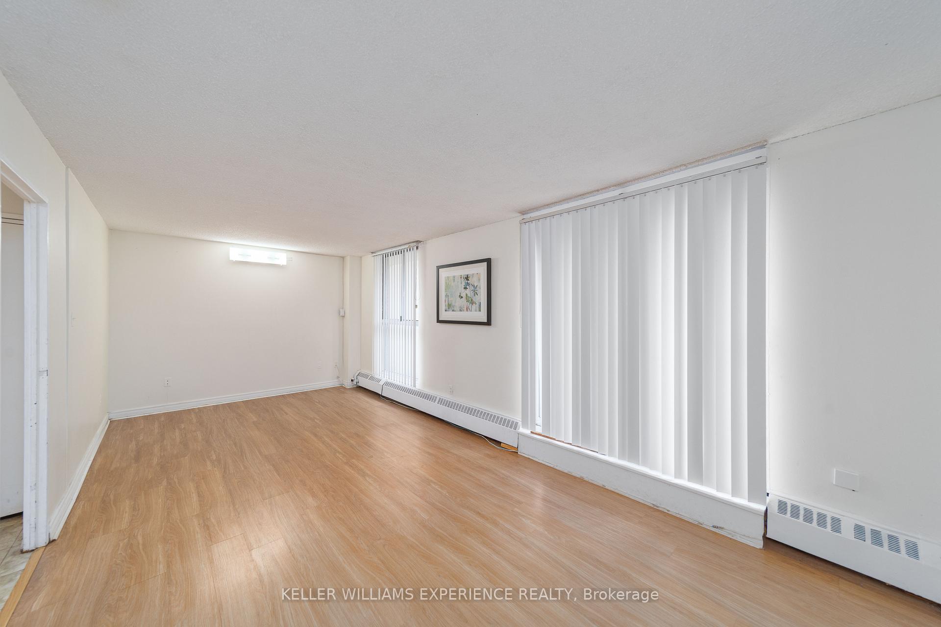 4 Bedrooms Condo at 4661 Jane, Toronto For sale