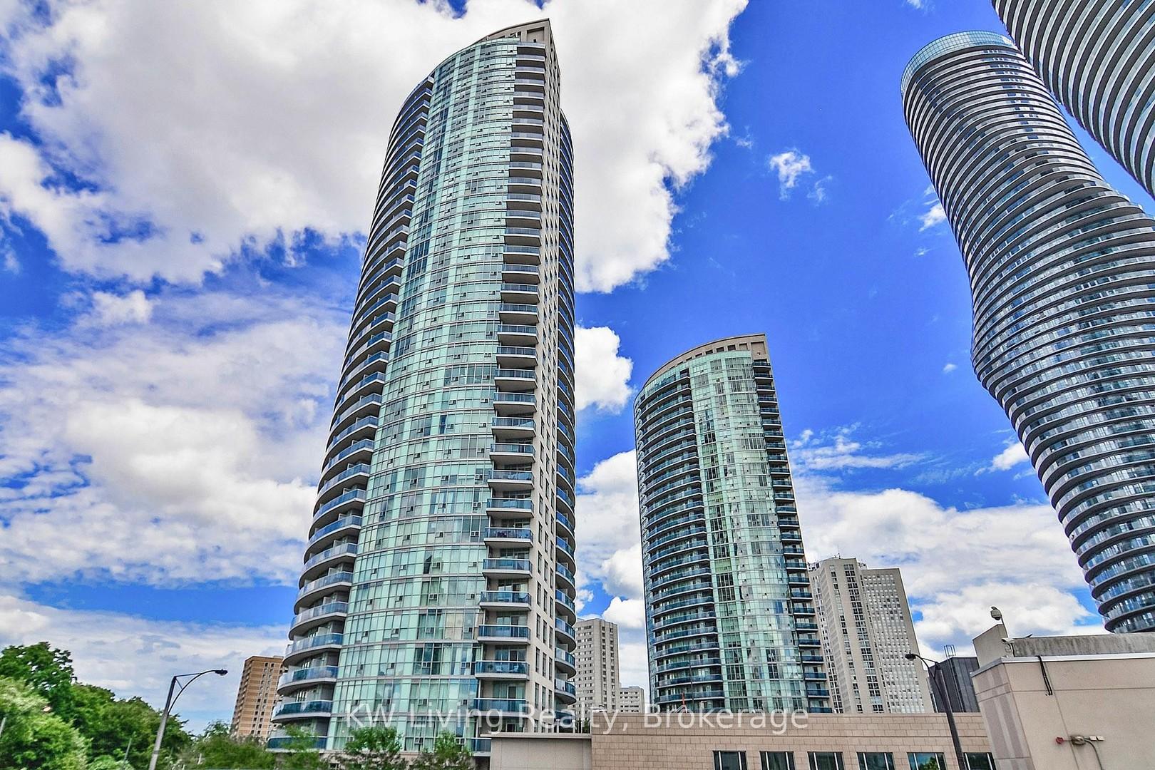 2 Bedrooms Condo at 80 Absolute,  Mississauga For sale