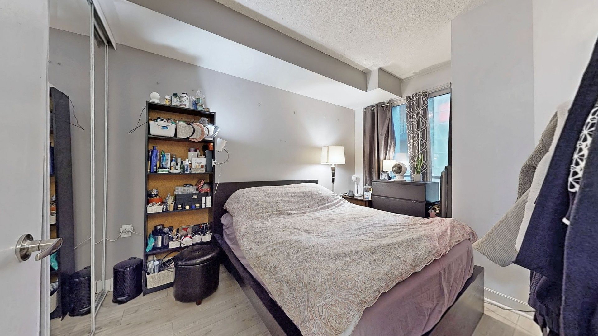 85 Bloor Street E 903