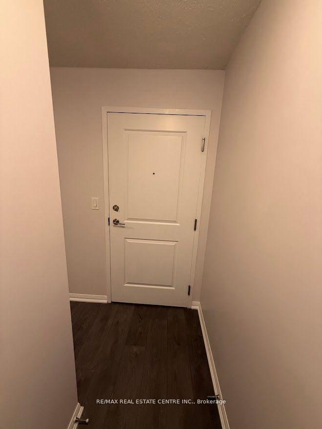 3 Bedrooms Condo at 35 Bastion, Toronto For sale