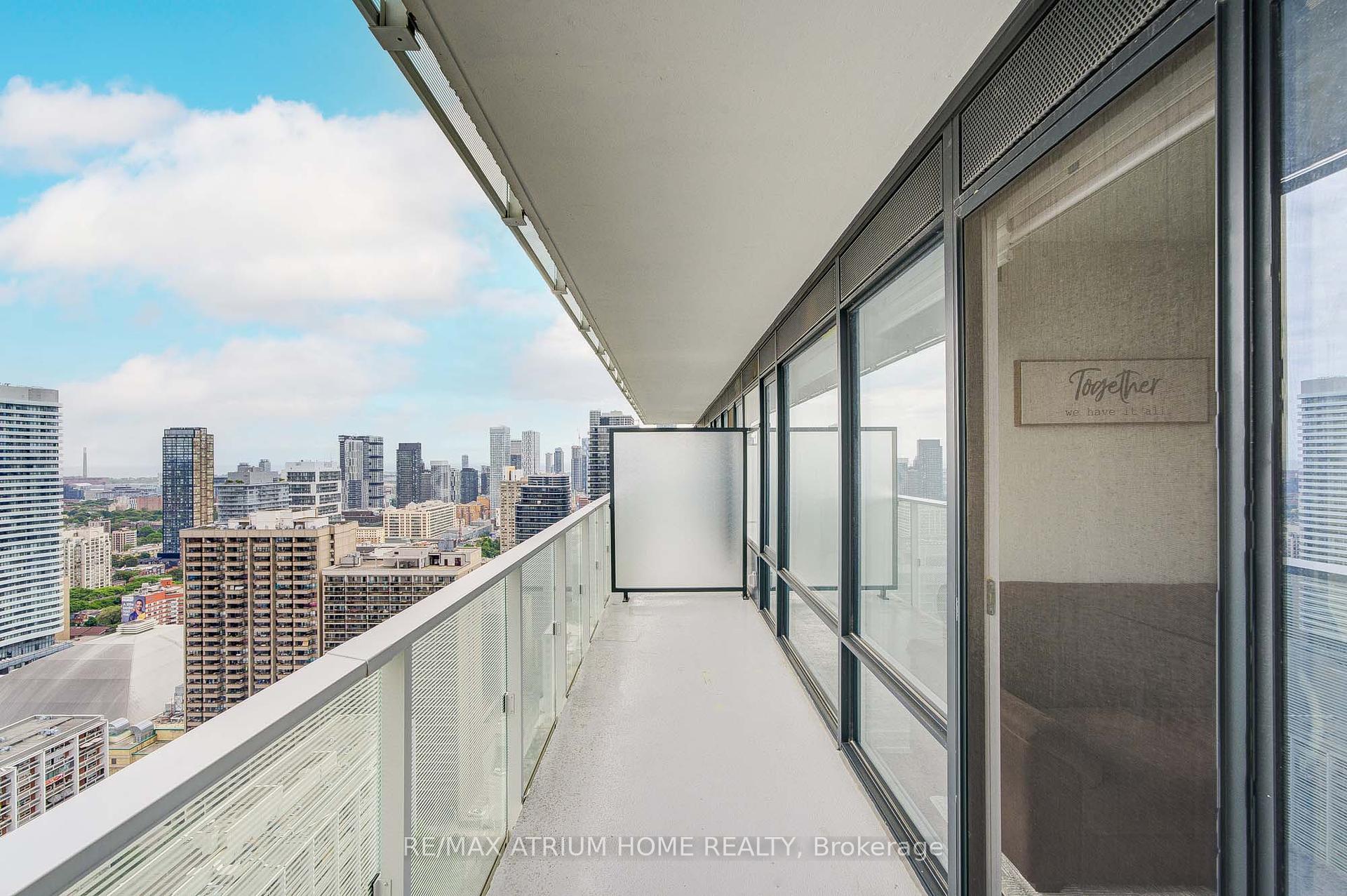 2 Bedrooms Condo at 501 Yonge, Toronto For sale