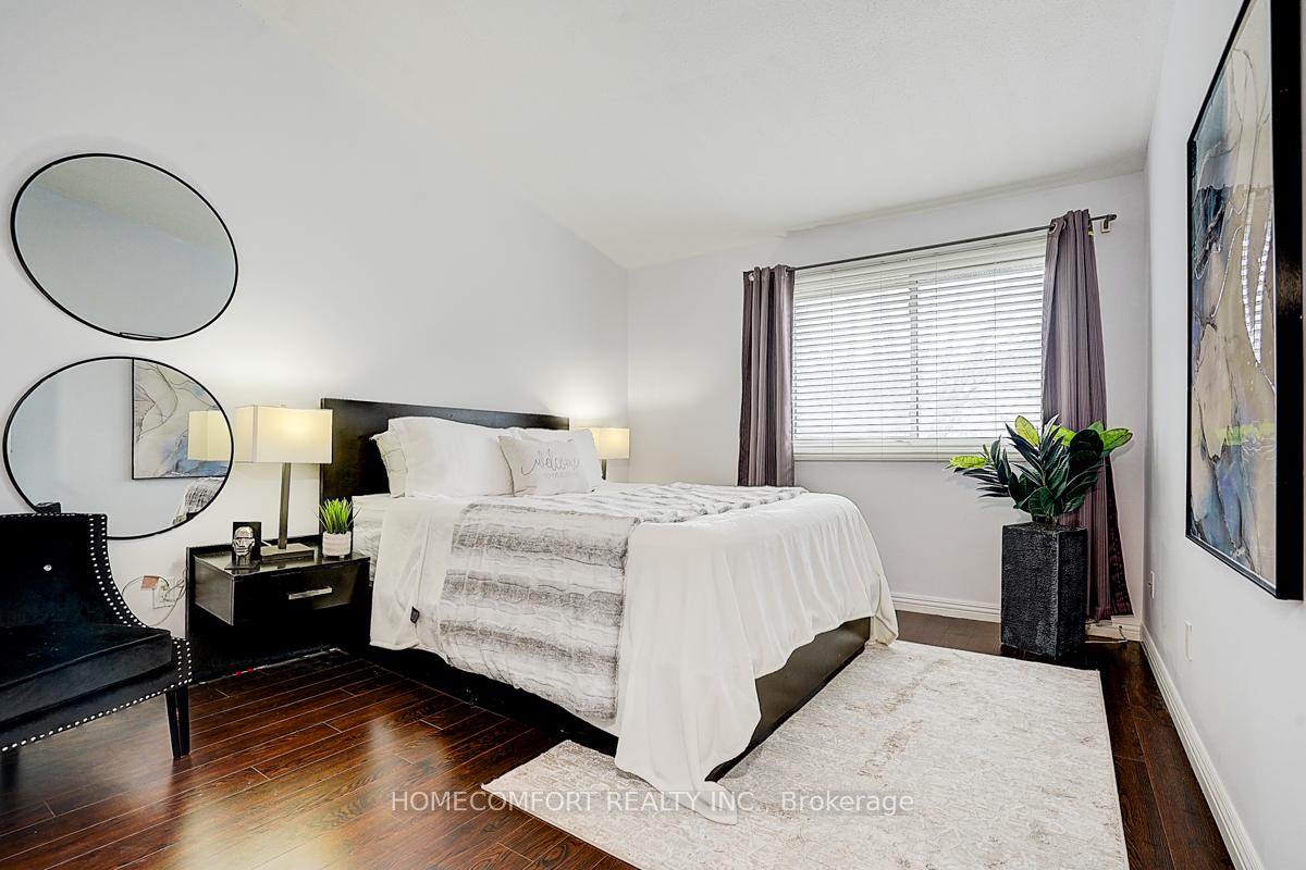 3 Bedrooms Condo at 68 Maris Shepway, Toronto For sale