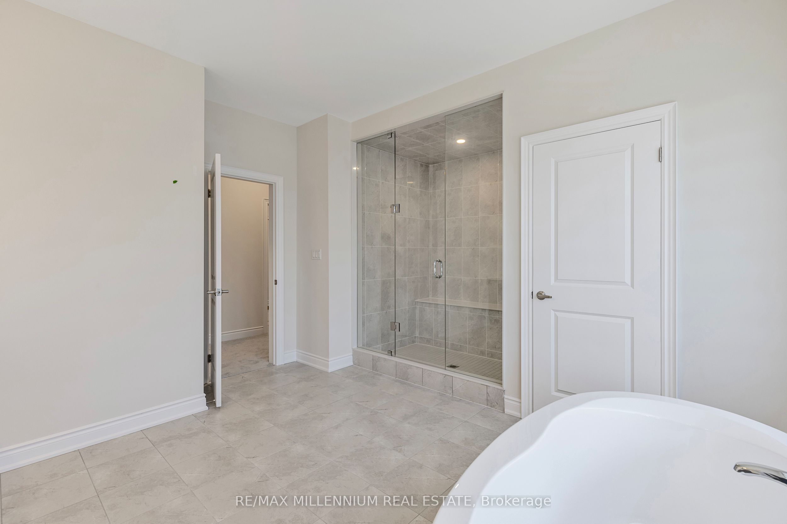 3436 Mosley Gate
