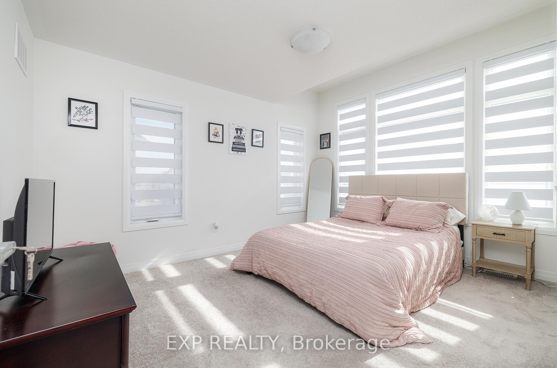 3 Bedrooms Condo at 469 Provident, Hamilton For sale