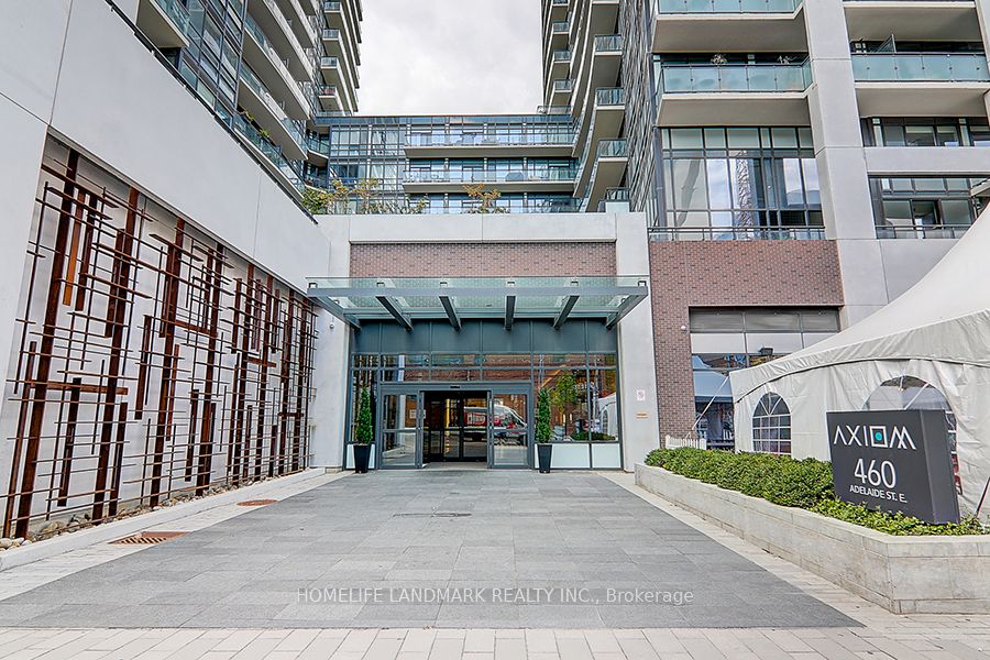 460 Adelaide