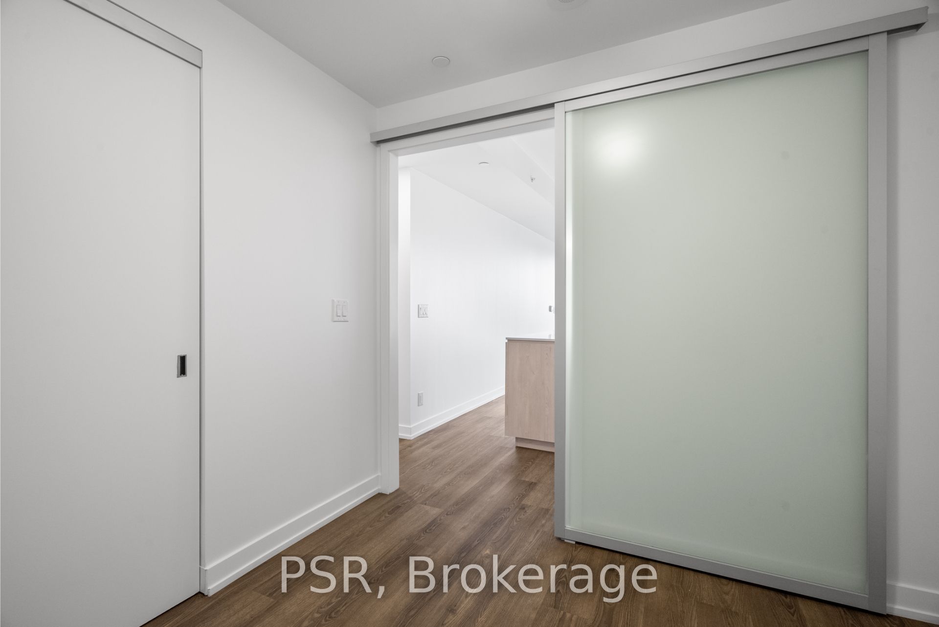 11 Ordnance Street, #1111
