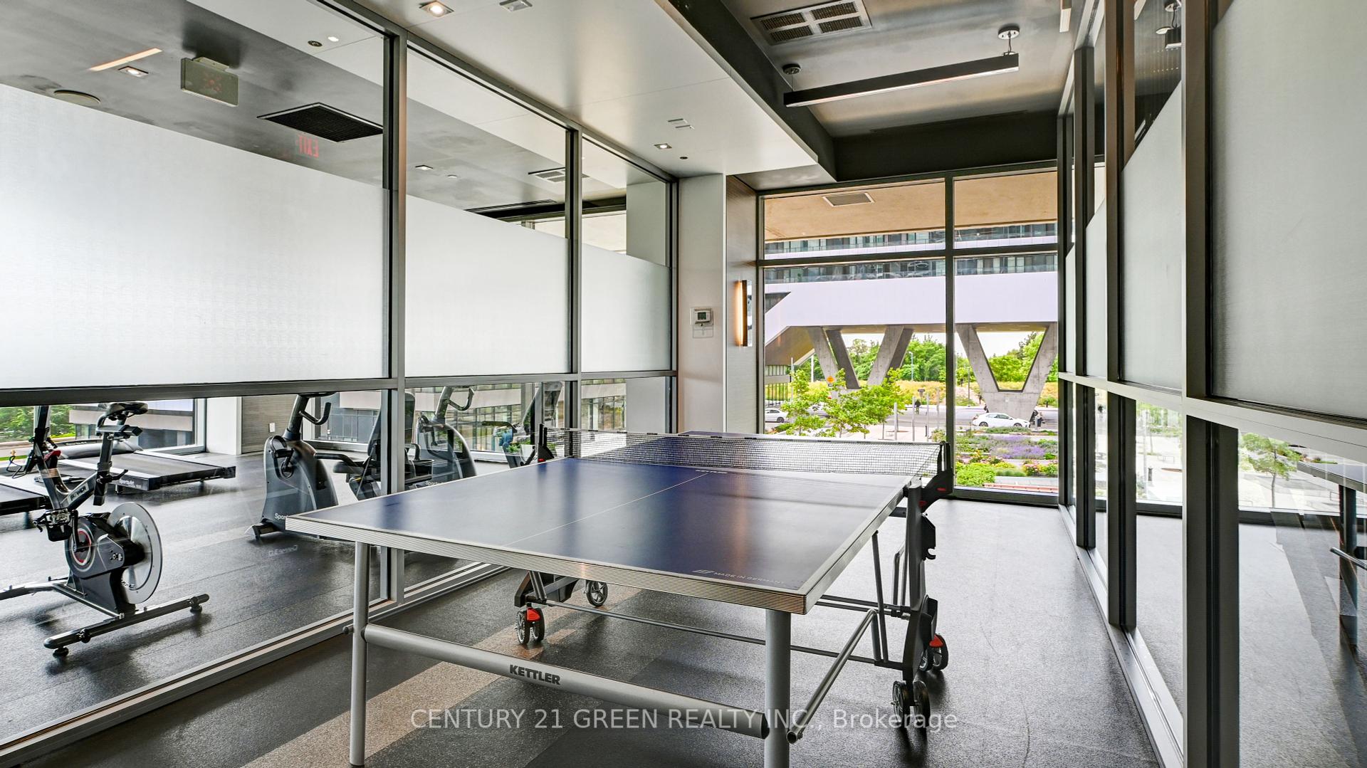 2 Bedrooms Condo at 33 Shore Breeze, Toronto For sale