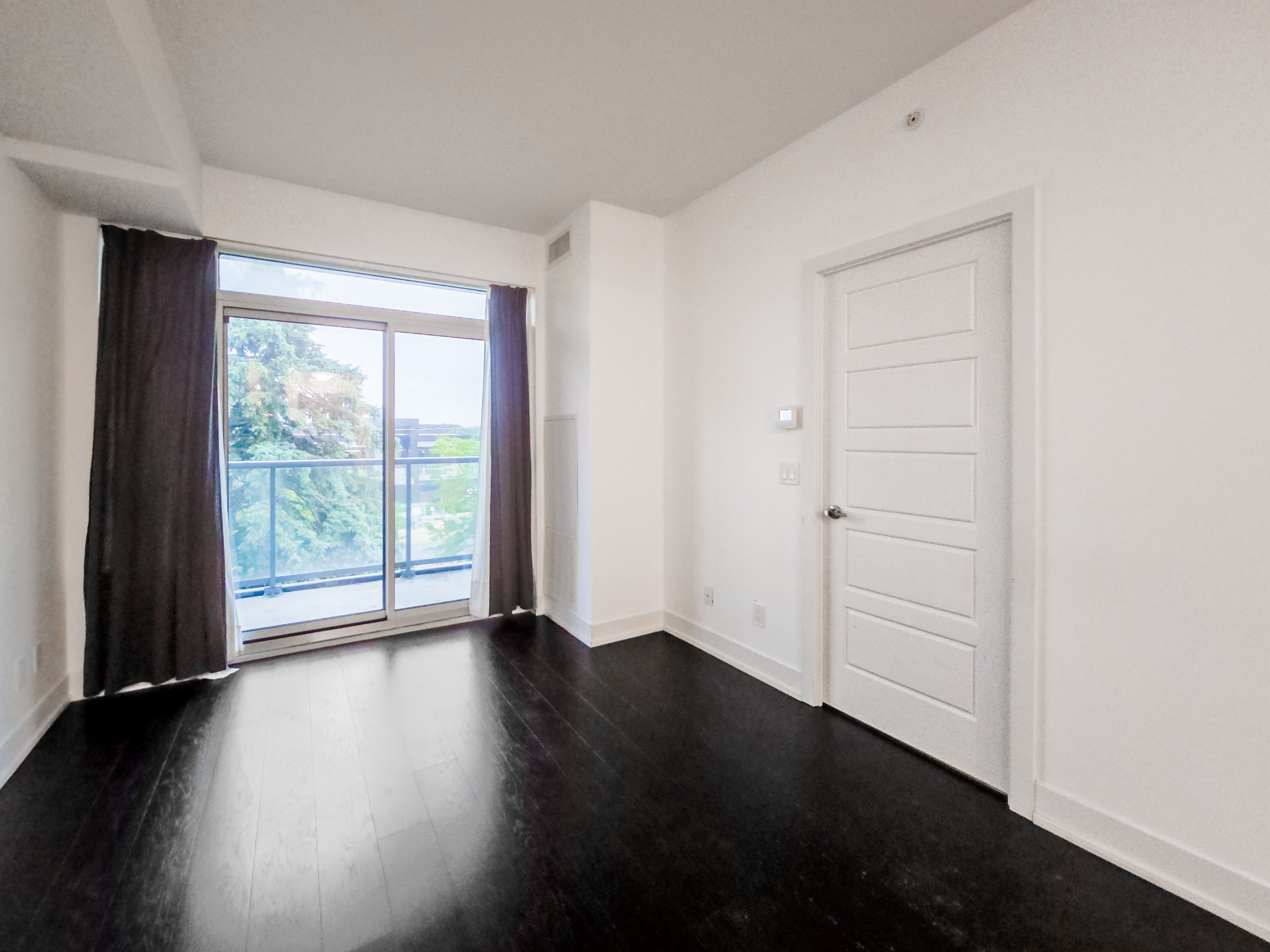 7 Kenaston Gardens Unit# 121 Toronto C15 Ontario M2K 1G7
