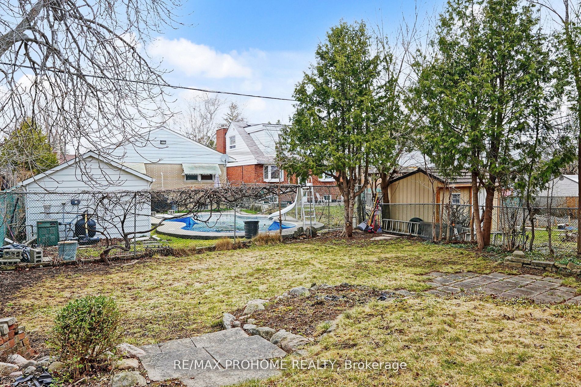 17 Oakworth Crescent