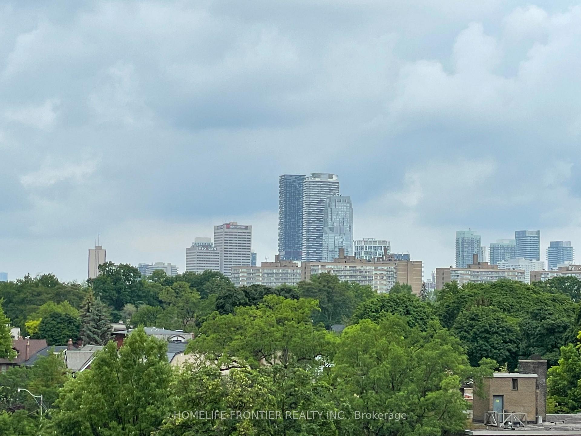 1 Bedroom Condo at 99 Foxbar, Toronto For sale