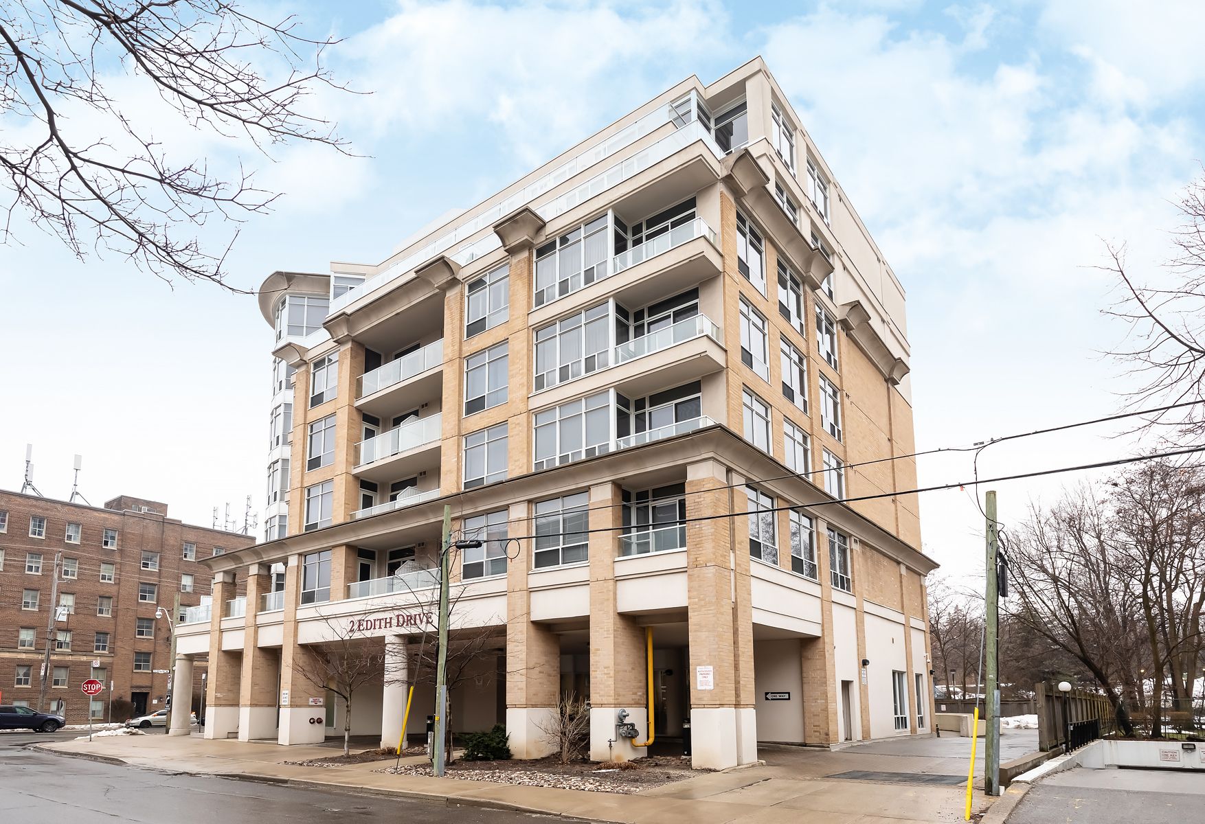 2 Edith Drive 310