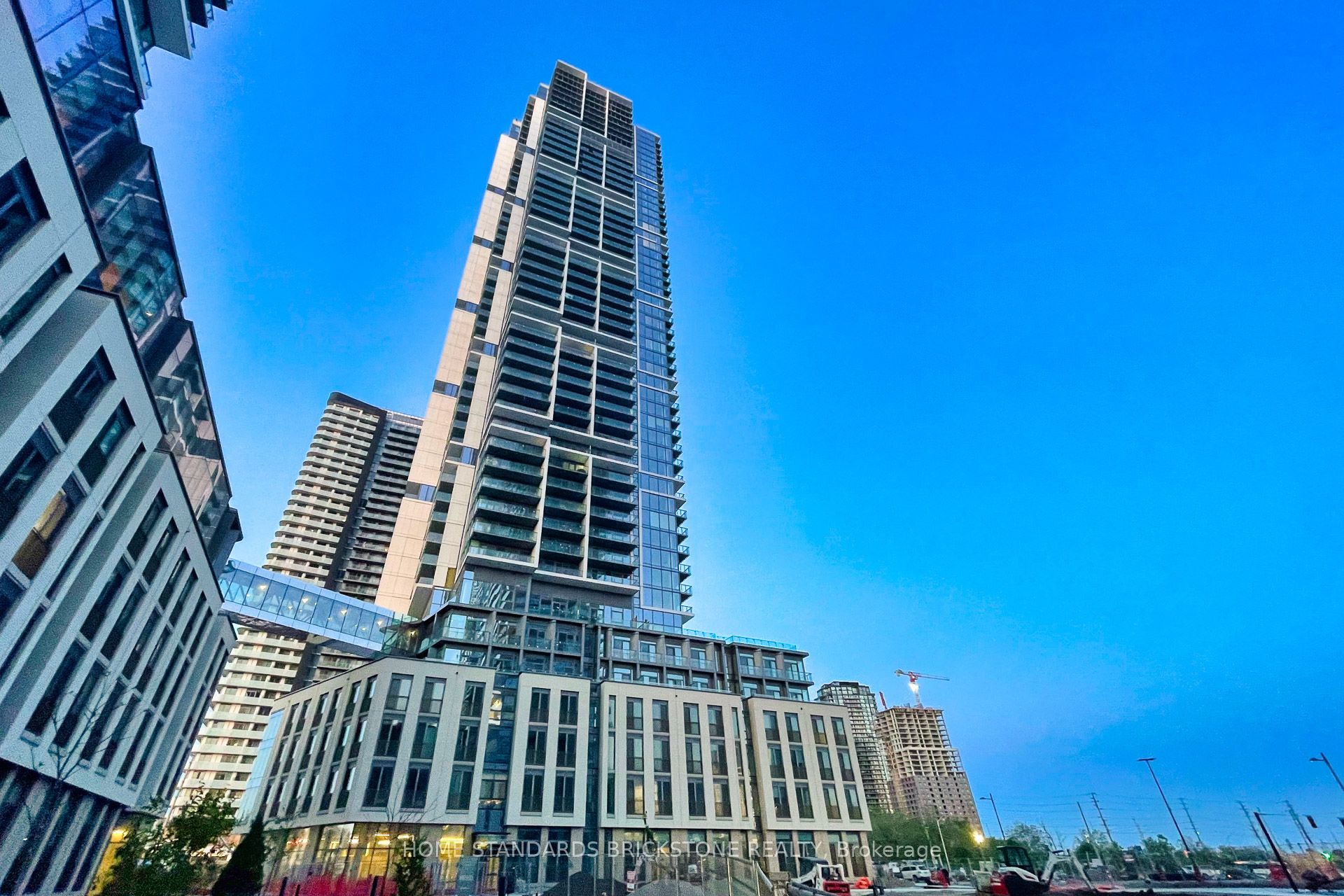 #3301 - 7890 Jane Street, Vaughan, ON L4K 0K9