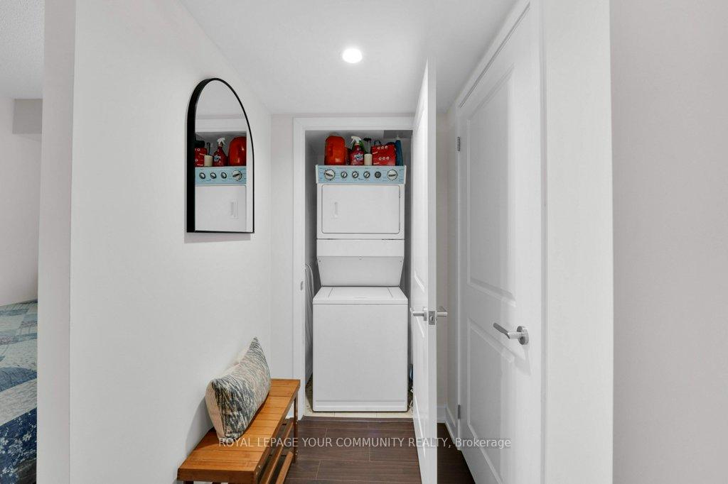 2 Bedrooms Condo at 185 Bonis, Toronto For sale