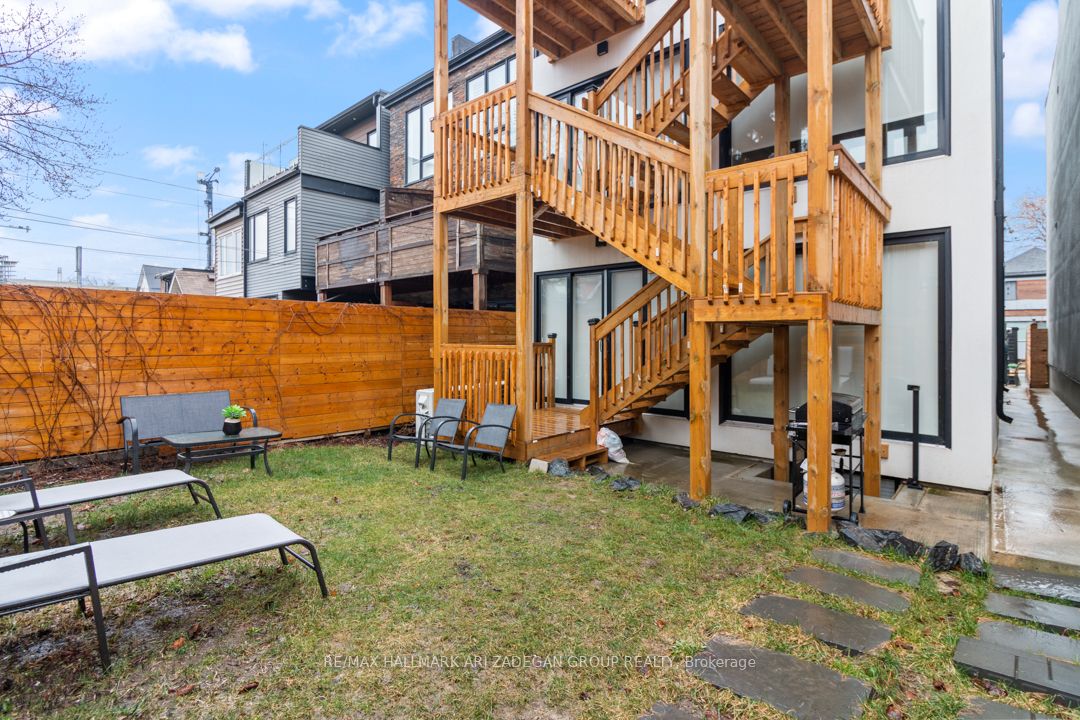 16 Minto Street, #1