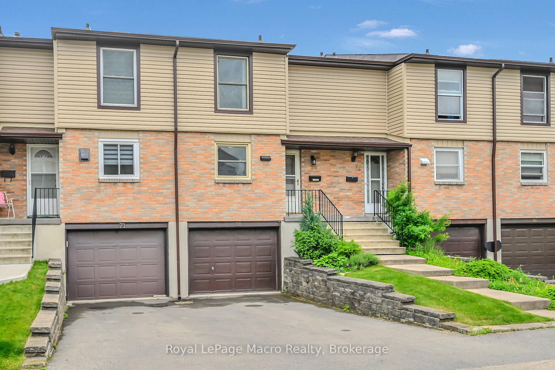 3 Bedrooms Condo at 10 Angus, Hamilton For sale