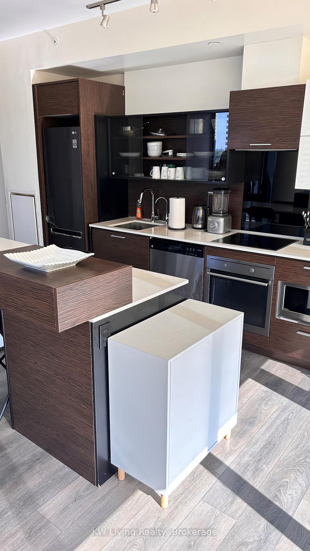 1 Bedroom Condo at 75 St Nicholas, Toronto For sale