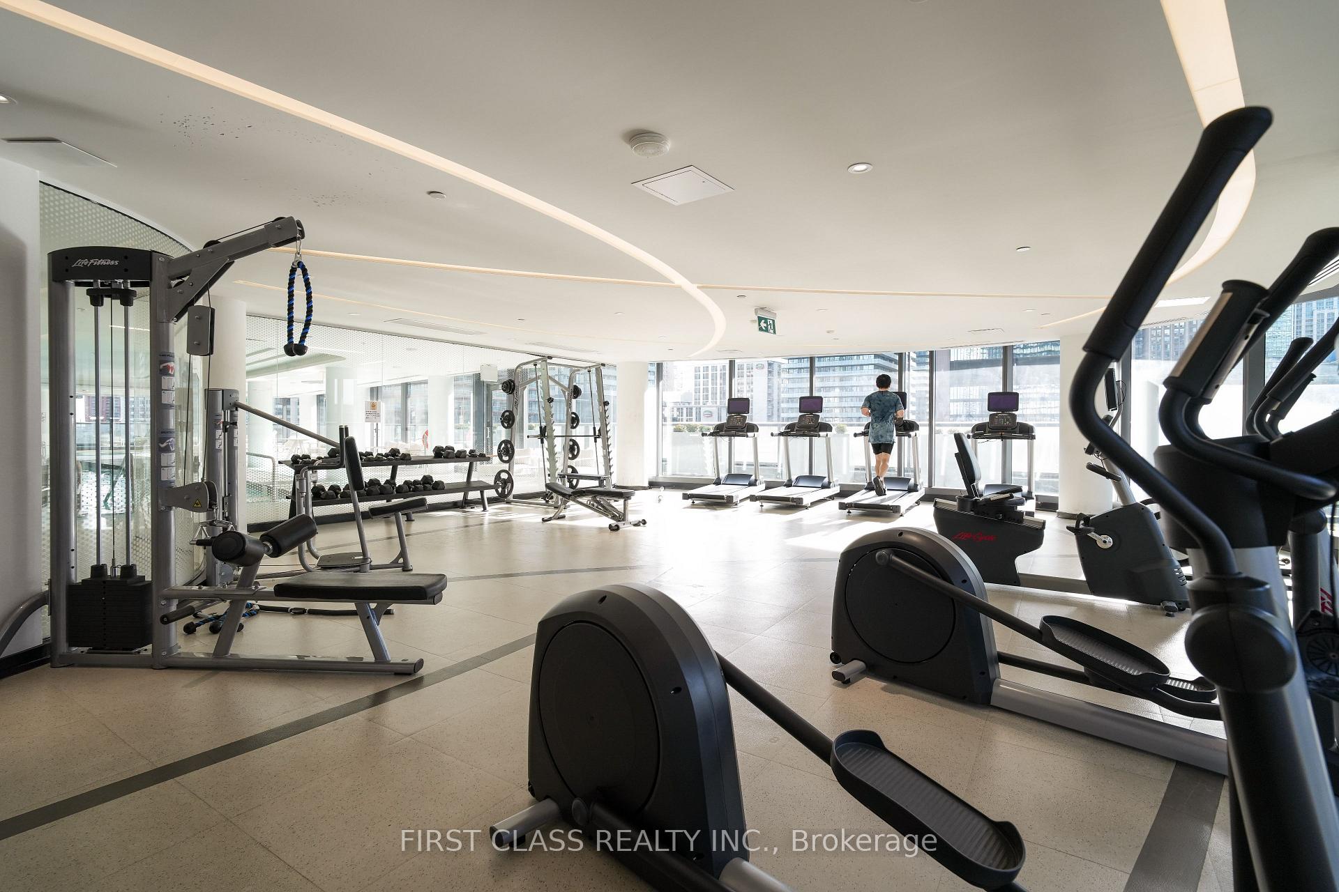 2 Bedrooms Condo at 11 Wellesley,  Toronto For sale