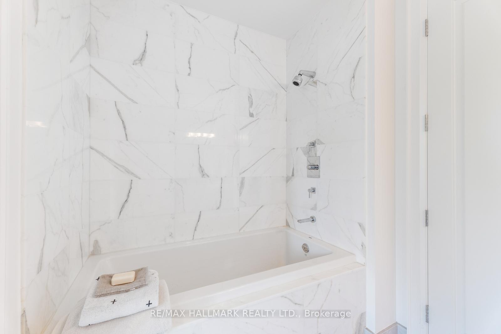 1 Bedroom Condo at 88 Davenport, Toronto For sale