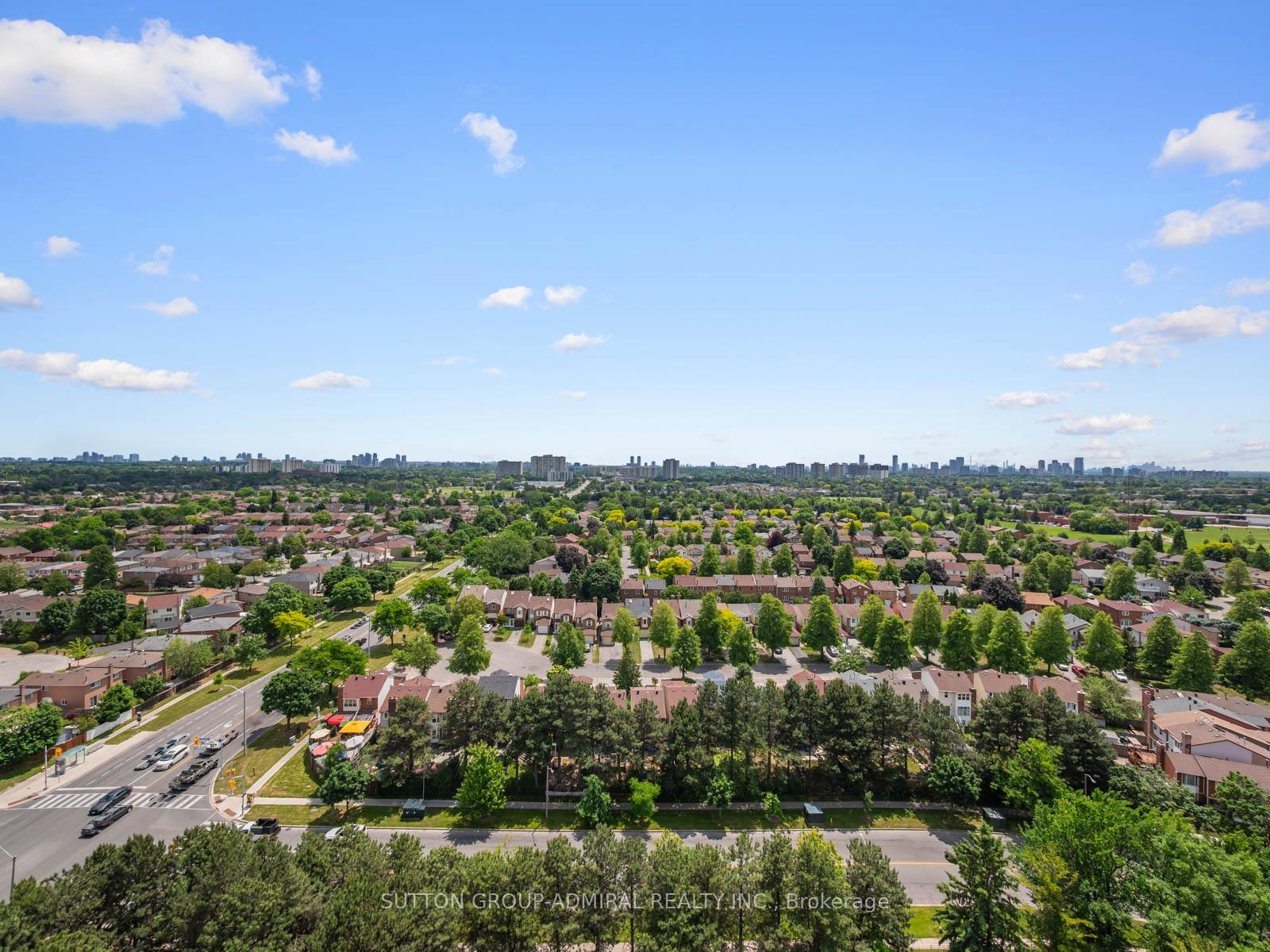 3 Bedrooms Condo at 175 Bamburgh, Toronto For sale