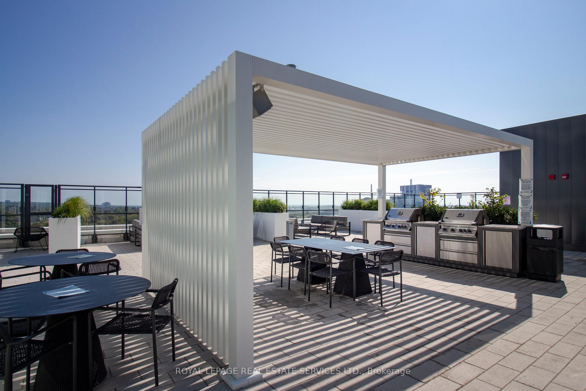 2 Bedrooms Condo at 5 Defries, Toronto For sale