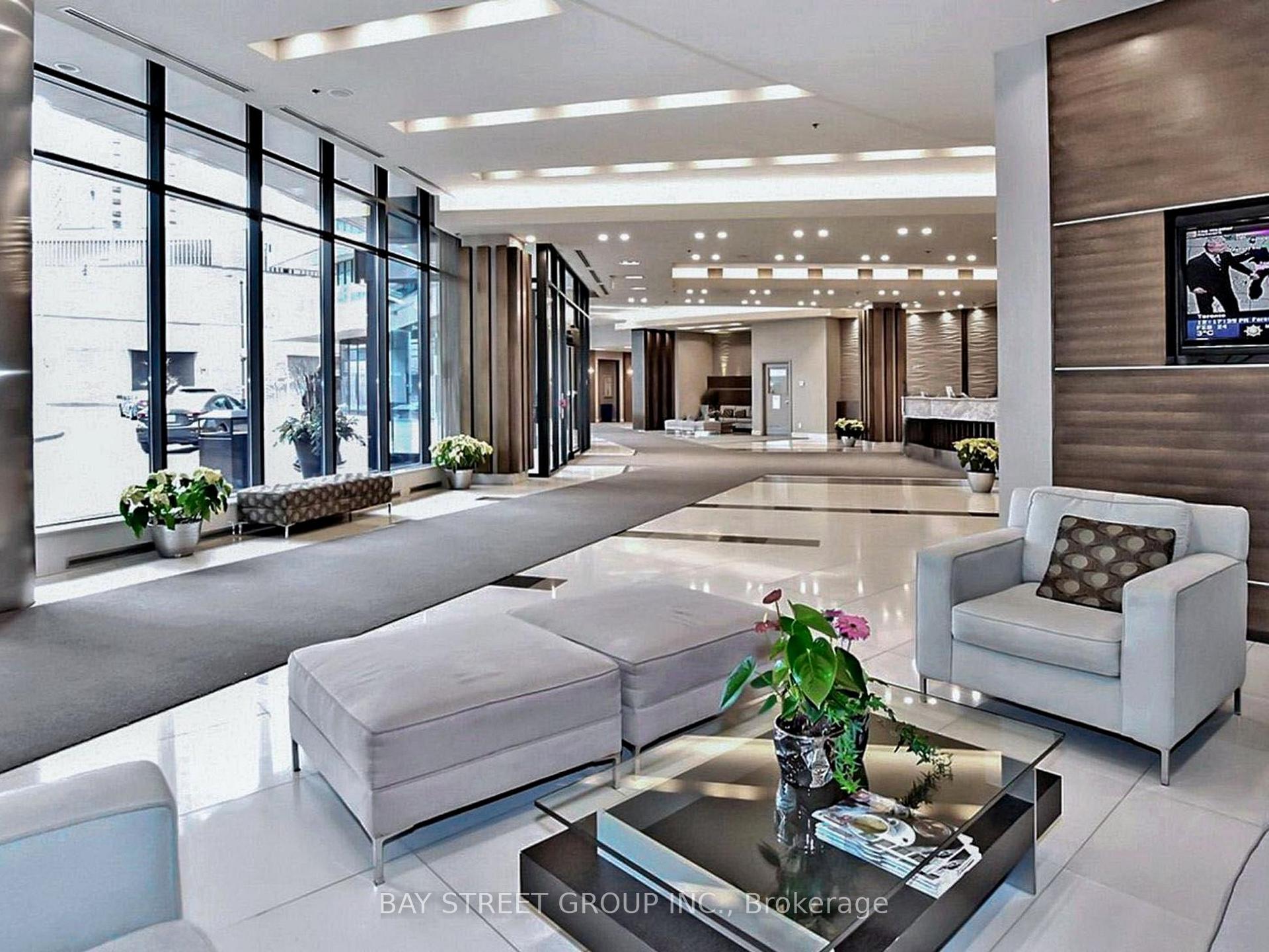3 Bedrooms Condo at 33 BAY, Toronto For sale