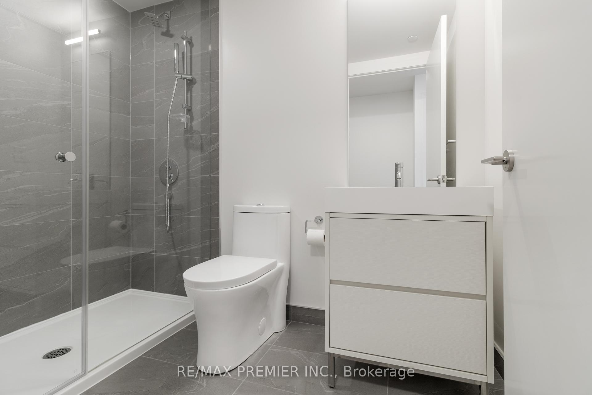 1 Bedroom Condo at 9 Tecumseth, Toronto For sale