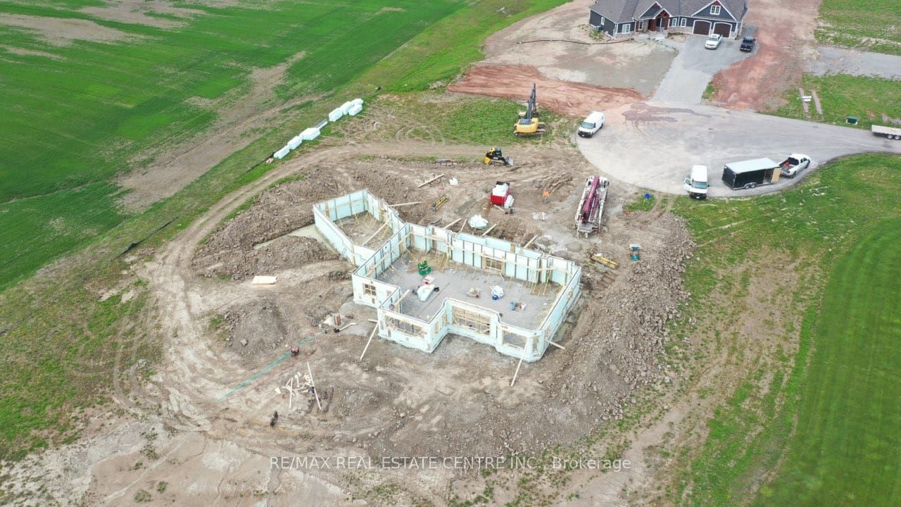 7330 Sunset Place #1, Grimsby 055 - Grimsby Escarpment