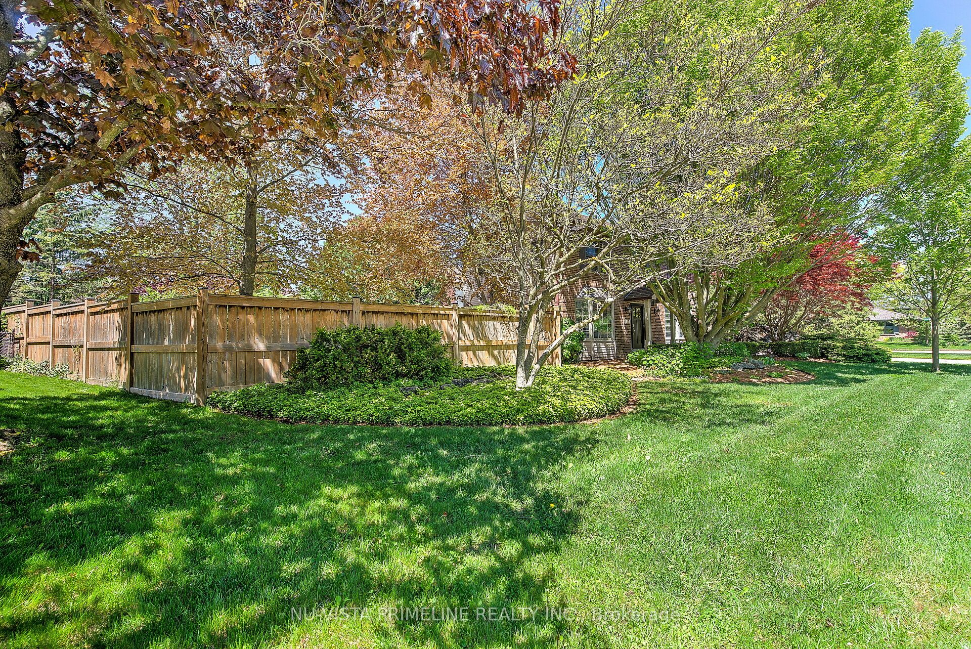 49 Meridene Crescent E