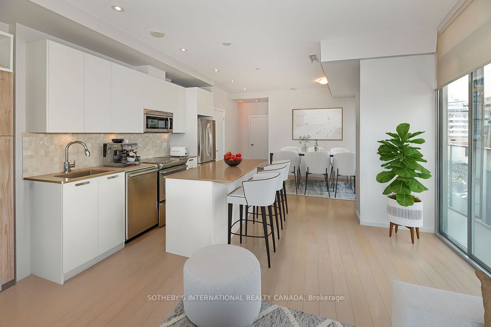 1815 Yonge Street