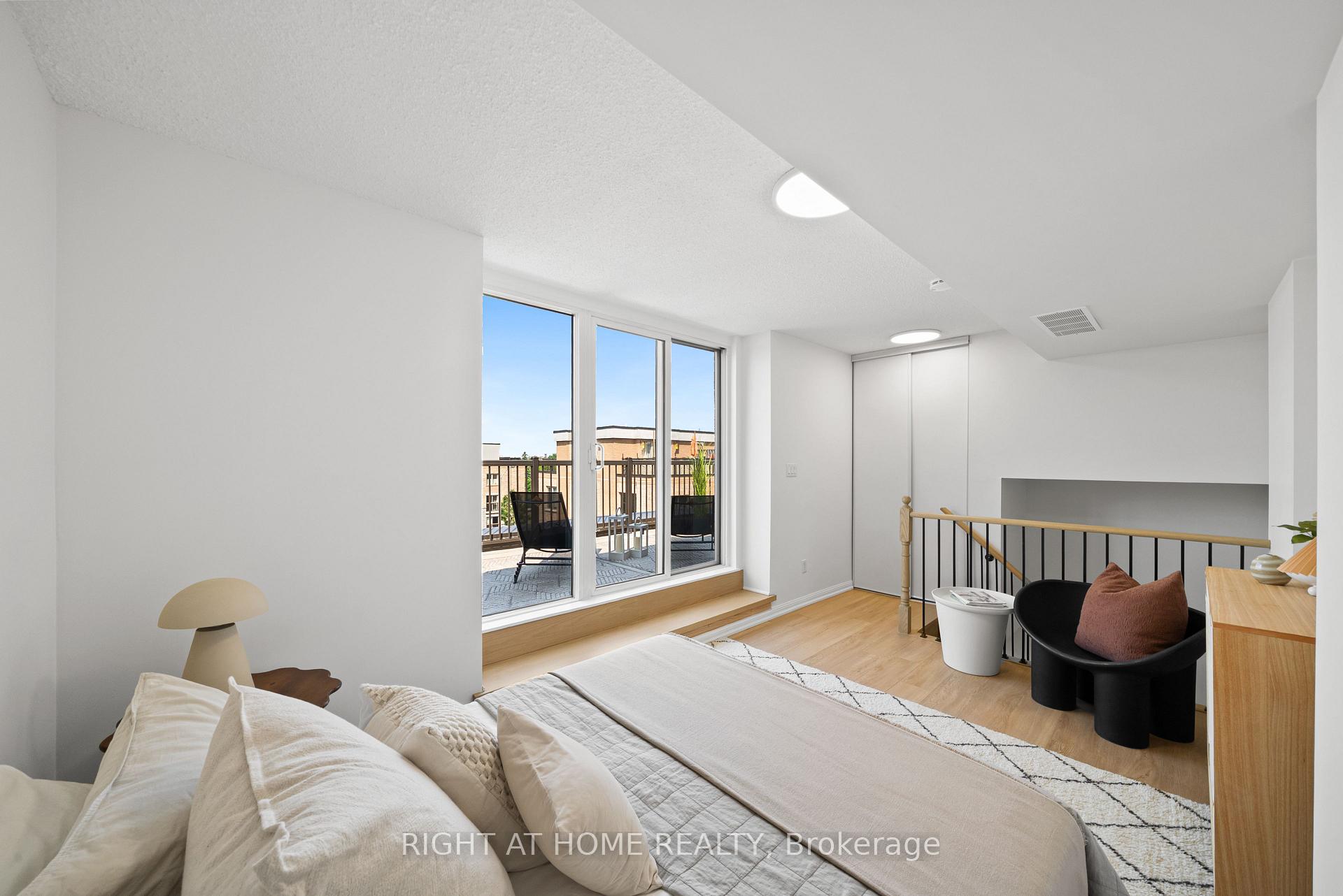 3 Bedrooms Condo at 11 Foundry, Toronto For sale