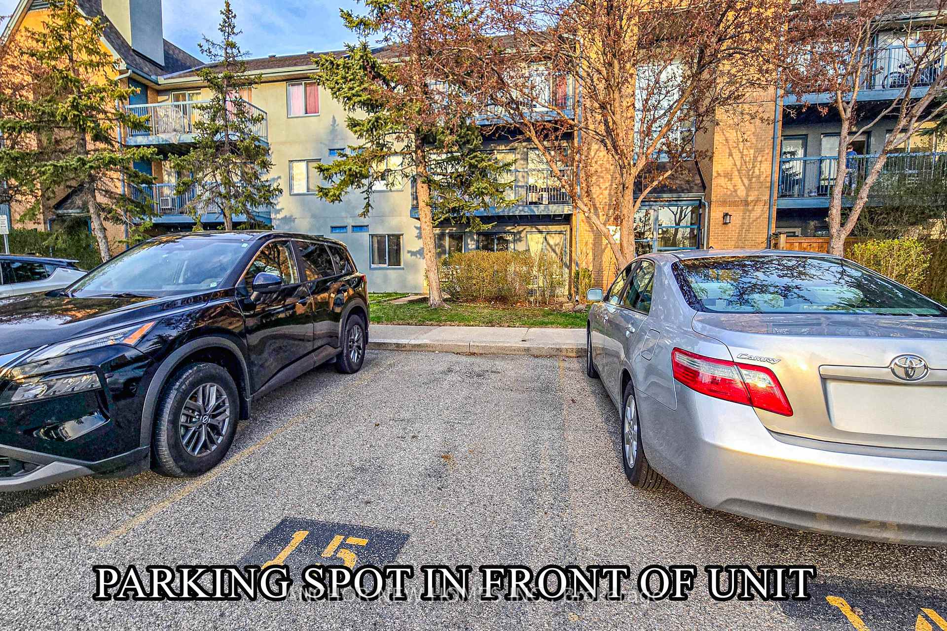 2 Bedrooms Condo at 65 Trailwood,  Mississauga For sale