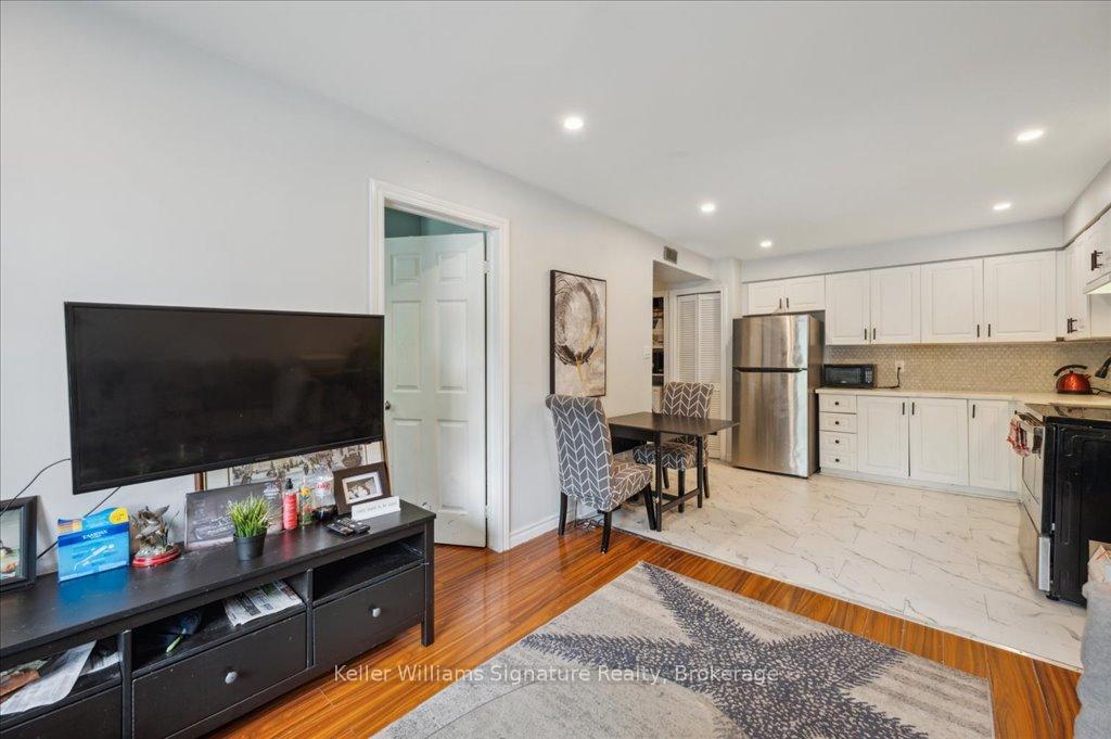 1 Bedroom Condo at 28 Victoria, Hamilton For sale