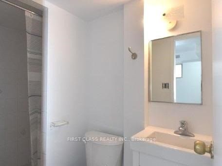 1050 Woodbine Avenue, #Bsmt