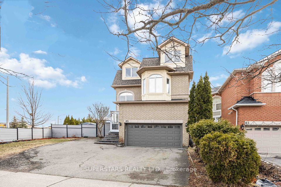 85 Queensway Drive, Richmond Hill, ON L4S 1R9