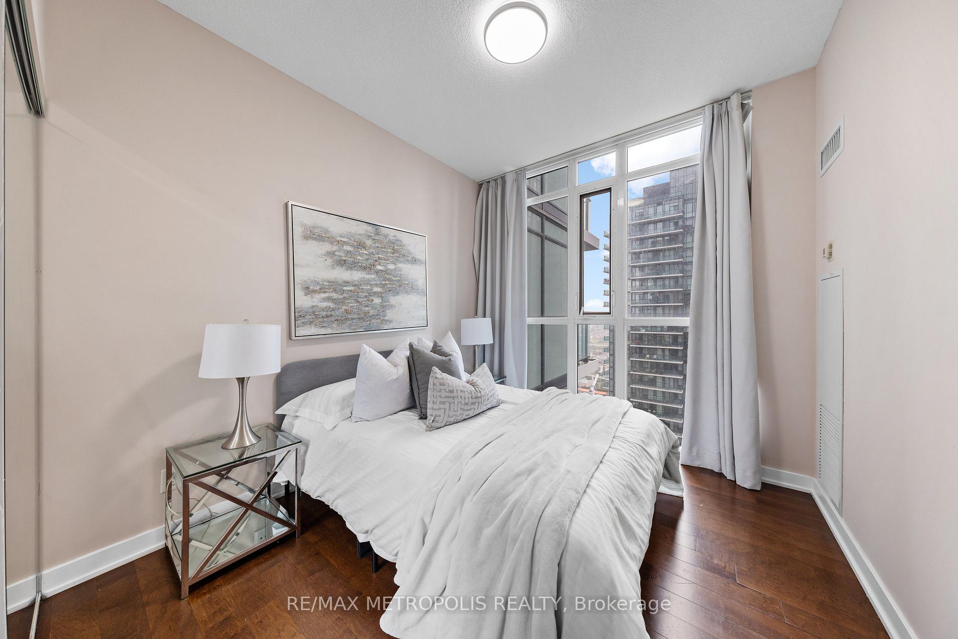 2 Bedrooms Condo at 4065 Brickstone,  Mississauga For sale