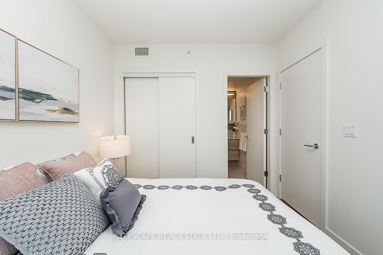 585 Austin Avenue, #1907