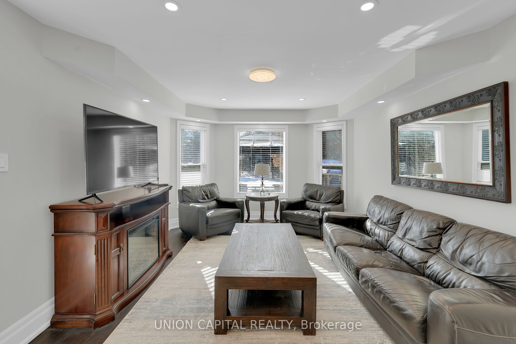 12 Reesor Place